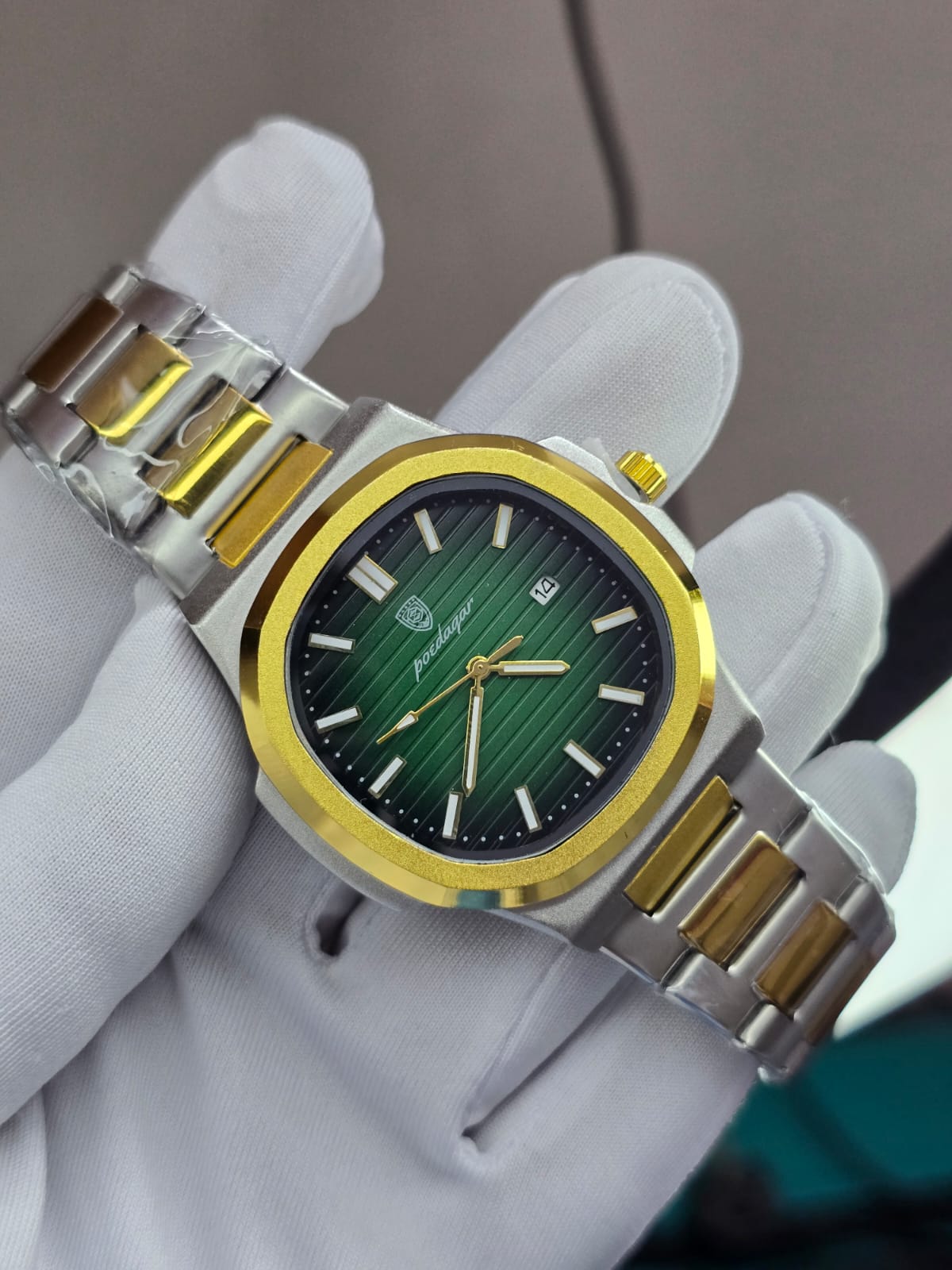 Luxury Two-Tone স্টেইনলেস স্টিল রিস্ট ওয়াচ – ক্লাসিক ও এলিগেন্ট ডিজাইন